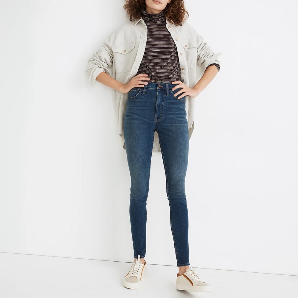 NEW Madewell 10” High-Rise Roadtripper Supersoft Jeans - Playford Wash
